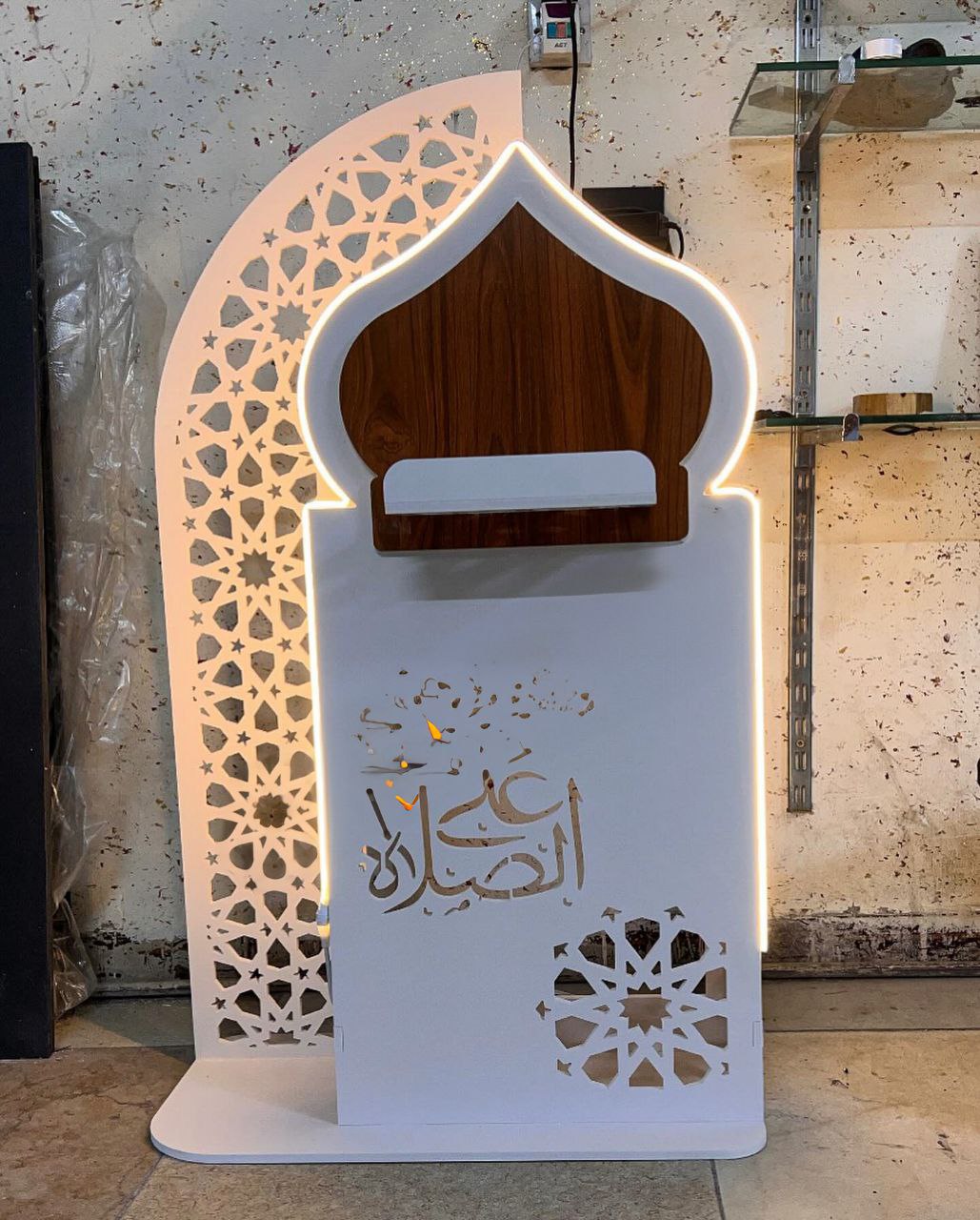 محراب النور – حامل المصحف المضيء